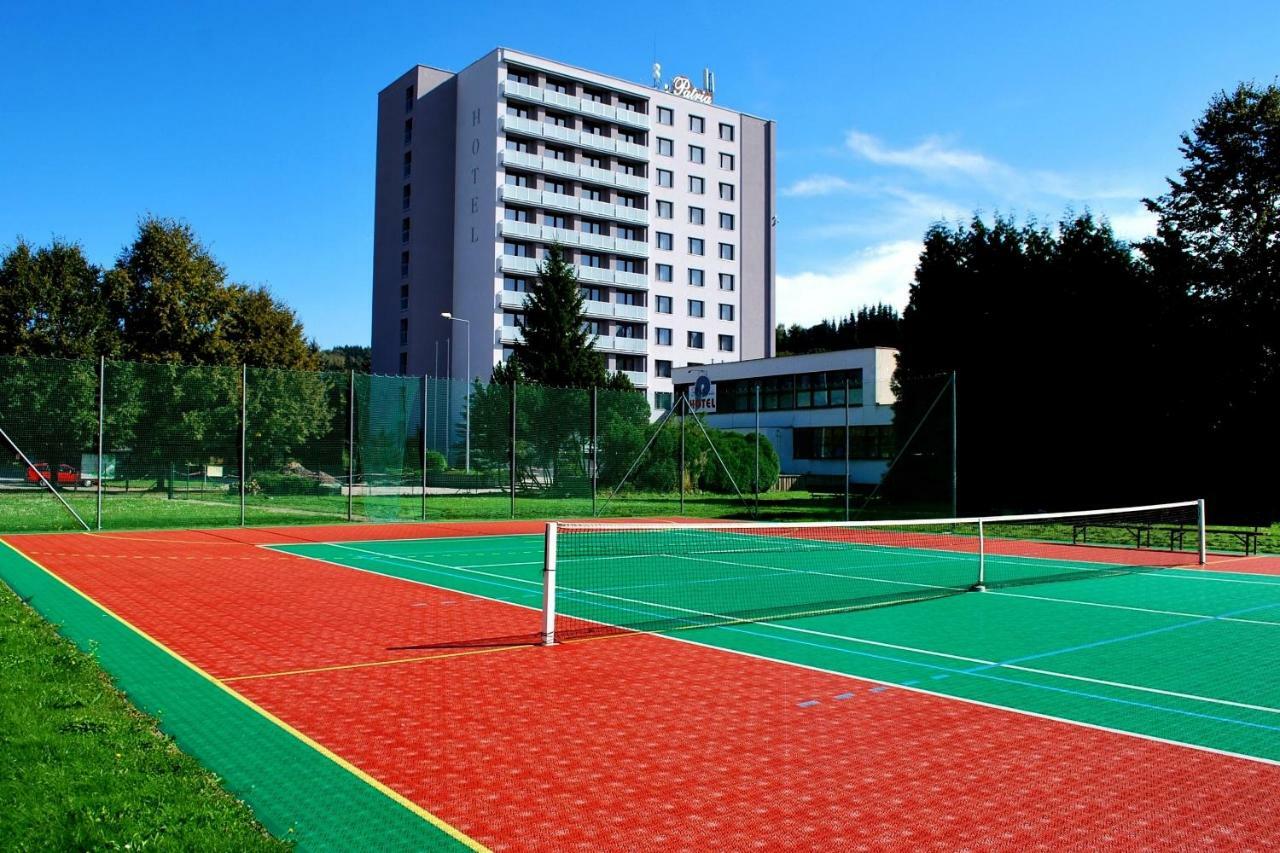 Patria Hotel Trutnov Bagian luar foto